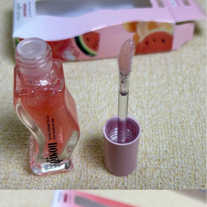 Gisou Lip Protecting Oil - Moisturizing and Repairing for Eliminating Lip Wrinkles. Cherry, Honey, Strawberry, Watermelon Lip Gloss 8ml Lipstick