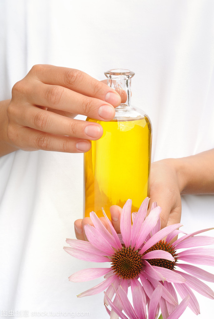 Customized kilogram pack of Yoni essential oil for women's private care OEM